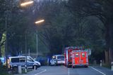 V Dortmundu došlo při odjezdu fotbalistů Borussie z hotelu na stadion k utkání Ligy mistrů k explozi. Marc Bartra utrpěl tržné poranění ruky a byl převezen do nemocnice.