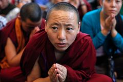 V Číně se upálila dvacetiletá buddhistická mniška