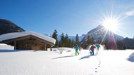 Túra na sněžnicích s celou rodinou v pohoří Karwendel