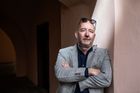Krize rodí schopné lídry, i ty negativní. Zaleží, jak je silná společnost, říká Bárta
