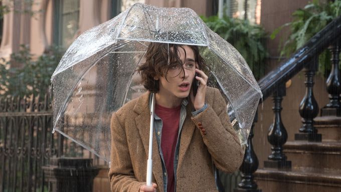 Allenův nový film Deštivý den v New Yorku hrají kina ode dneška.