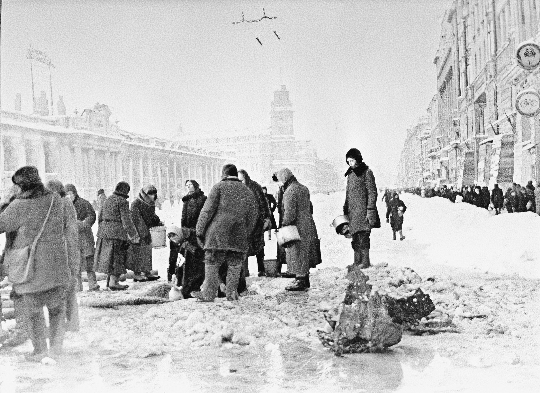 Jednorázové užití / Fotogalerie / Uplynulo 80 let od krvavého obležení Leningradu, která si vyžádala přes milion životů / Leningrad / Druhá světová válka / Obležení / Blokáda