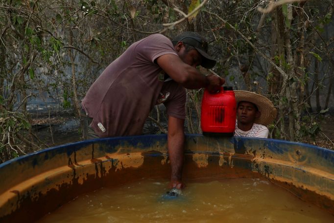 V Brazílii hoří největší mokřad světa Pantanal.