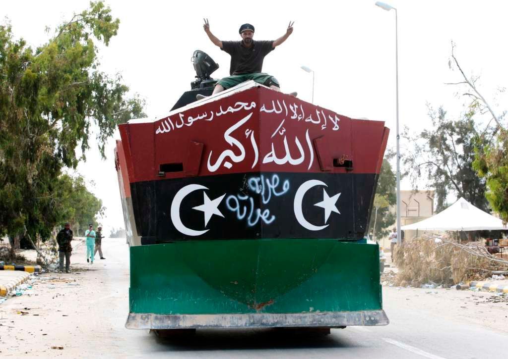 Síly nové libyjské vlády oznámily dobytí Syrty