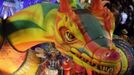 Revellers from the Vila Isabel samba school participate in the annual Carnival parade in Rio de Janeiro's Sambadrome February 12, 2013. REUTERS/Ricardo Moraes (BRAZIL - Tags: SOCIETY) Published: Úno. 12, 2013, 7:30 dop.