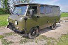 53 let a prakticky beze změny - to je ve zkratce design UAZ 3909 Combi alias Buchanky. Jako model 452 se tehdy sovětský stroj ukázal v roce 1965, jeho kořeny lze však vystopovat až k modelu 450 z roku 1958. Už tehdy přitom užitkový vůz dostal i dnes typickou přezdívku Buchanka, což znamená bochník chleba.
