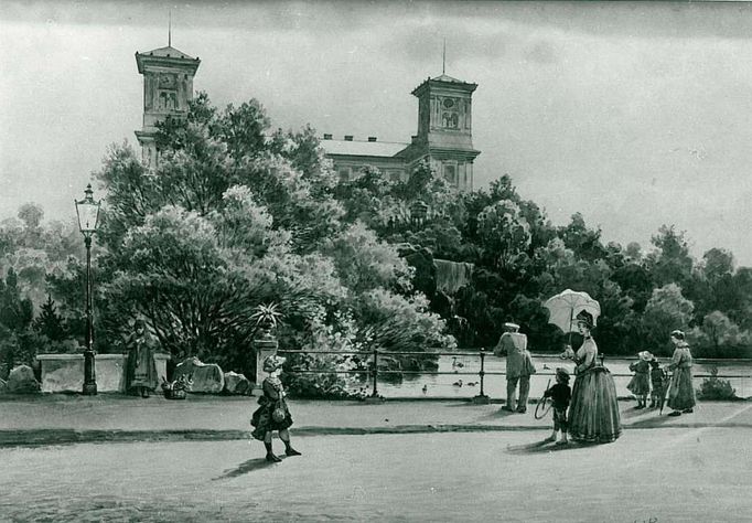 Romantický městský park, založený na místě zrušeného městského opevnění, dodával původní podobě nádraží takřka zámecký vzhled.