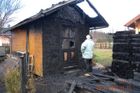 Jen v roce 2011 při těchto požárech zemřelo podle mluvčí Hasičského záchranného sboru ČR Ivany Svitákové pět desítek osob.