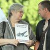 Poloautomatiční střelci protestují před Žofínem
