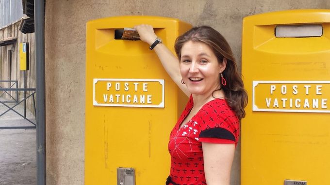 Česká postcrosserka Anna Schlindenbuch má na svém kontě více než tisíc pohlednic poslaných do celého světa.