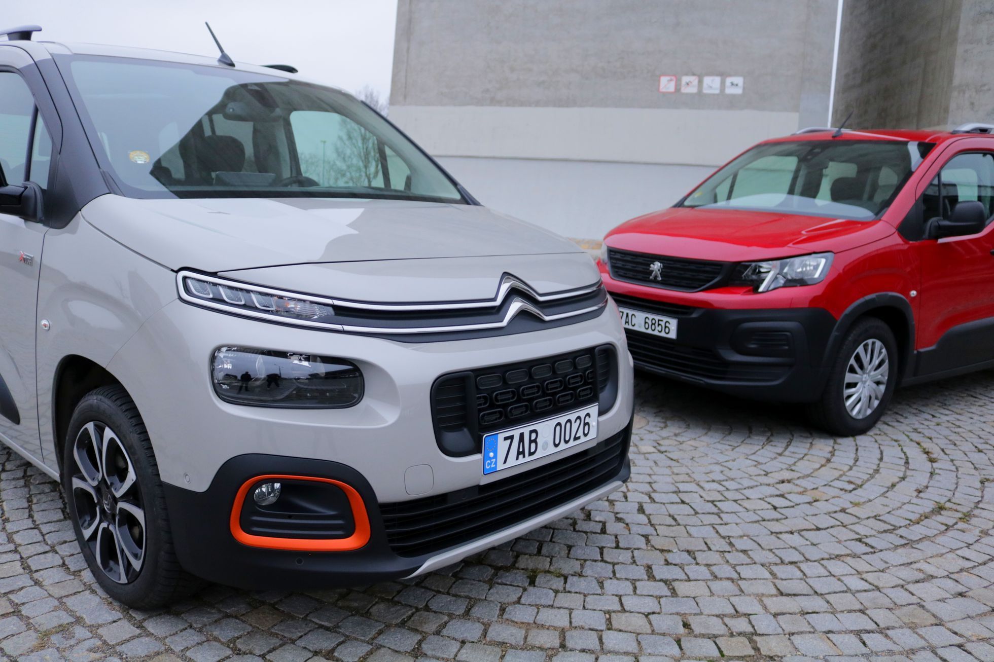 Citroën Berlingo vs. Peugeot Rifter test 2018