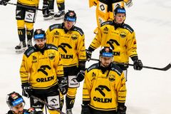 Litvínov rozežírají i absurdní spory uvnitř. A vedení mlčí, mám strach, říká legenda