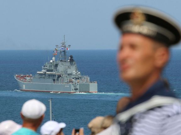 Potopená ruská loď Cezar Kunikov u břehů Krymu na snímku z roku 2020.
