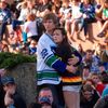 Finále NHL mezi Bostonem a Vancouverem si fanoušci užívají