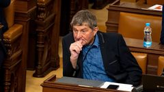 Josef Váňa, žokej, poslanec ANO