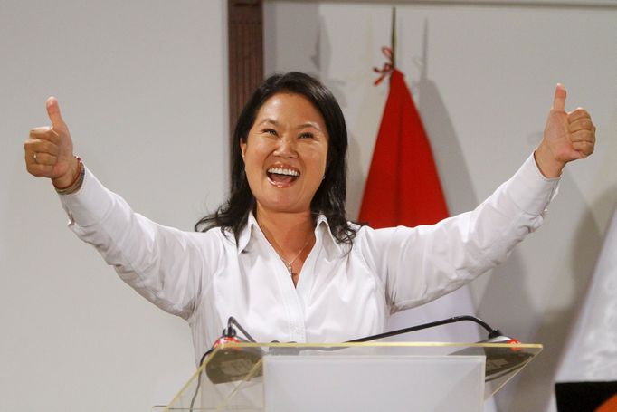 Keiko Fujimoriová vyhrála první kolo prezidentských voleb v Peru.