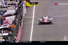 Infarktový finiš v Le Mans: vedoucí Toyota zůstala stát, Porsche obhájilo vítězství