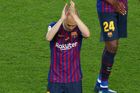 Barcelona se rozloučila s Iniestou vítězně, rozhodl Coutinho