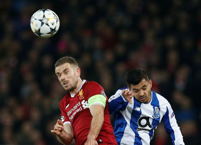 LM, Liverpool-FC Porto: Jordan Henderson - Jesus Corona