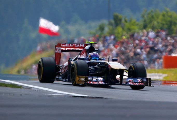 Toro Rosso Formula One driver Daniel Ricciardo of Australia drives during the qualifying session for the German F1 Grand Prix at the Nuerburgring circuit, July 6, 2013. R