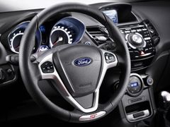 Auto se řídí příjemně