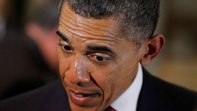 Obama za tři roky v Bílém domě zešedivěl