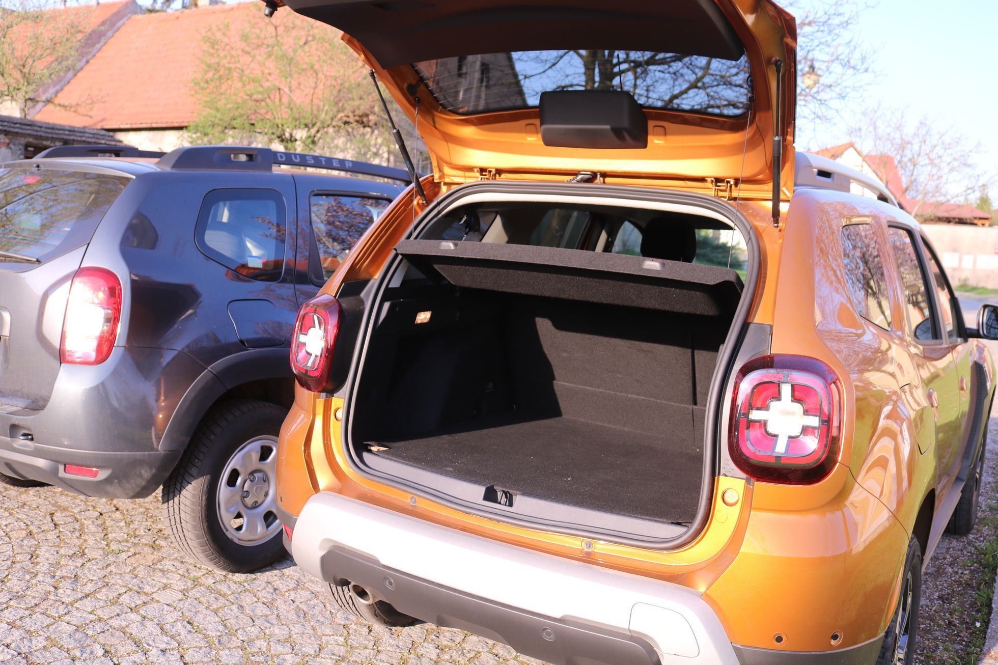 Srovnání Dacia Duster stará vs. nová