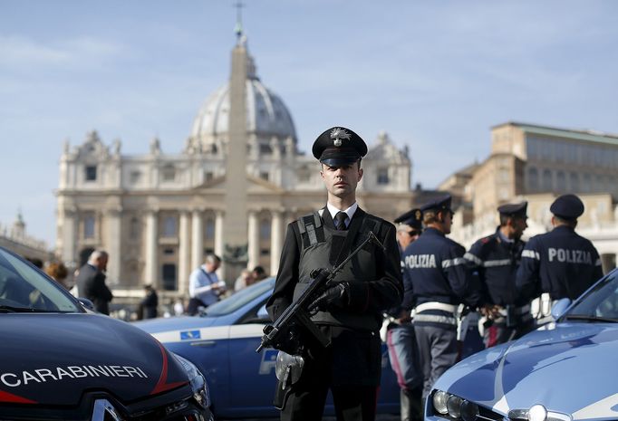 Hlídka italských policistů.