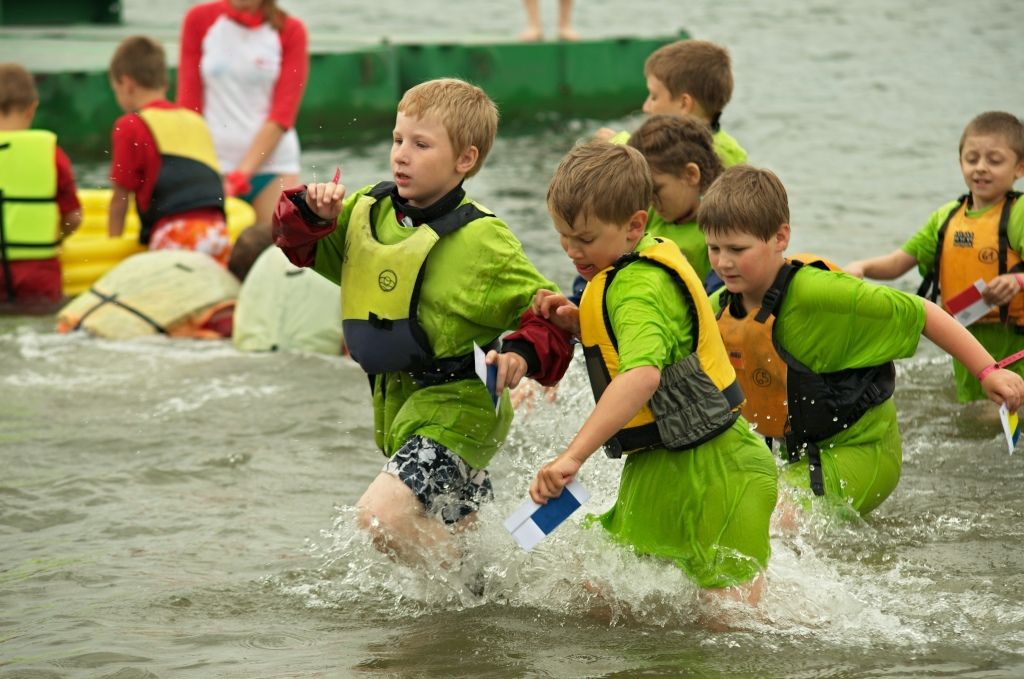 Navigamus 2012 - vodní skauti - Titanic - 100 let