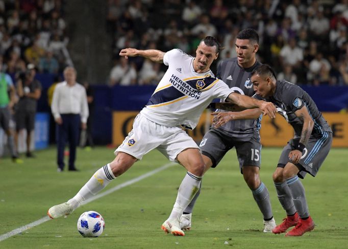 Zlatan Ibrahimovic v MLS (vs Miguel Ibarra a Michael Boxall z Minnesoty)