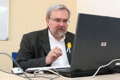 ČSSD euro chce - a to rychle