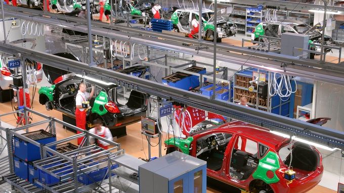Výroba vozů Kia v žilinské továrně.