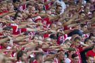 Slavia zaplatí za chování fanoušků v EL 150 000. Hrozí jí i zavření stadionu