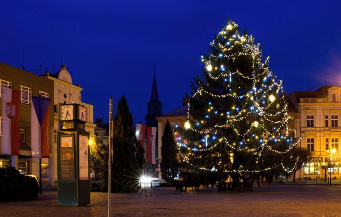 Vánoční strom v Nymburku.