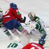 KHL, Lev Praha - Salavat Julajev Ufa: Tomáš Surový - Iiro Tarkki