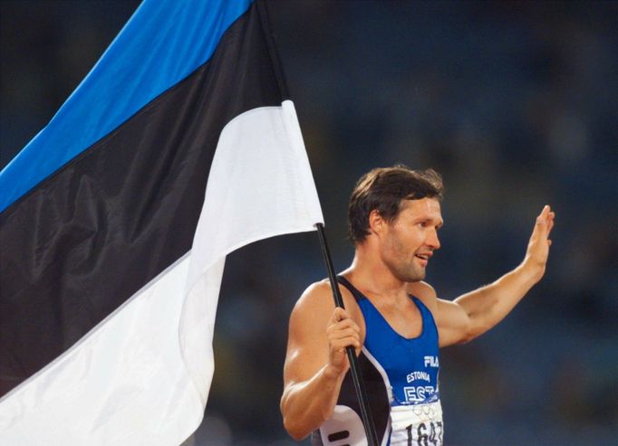 Estonský desetibojař Erki Nool na olympiádě 2000 v Sydney.