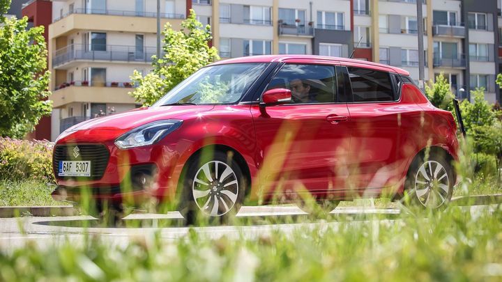 Pohon všech kol není nedostupný luxus. Toto je 10 nejlevnějších čtyřkolek v Česku