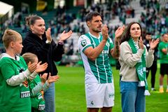 Sílu sbíral i na hřbitově. "Vršovický Gattuso" prožil rozlučku jako z Netflixu