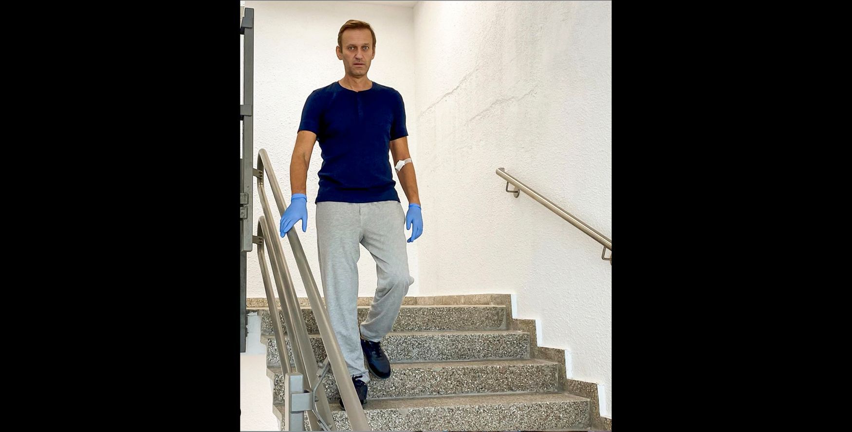Alexej Navalnyj chůze nemocnice Berlín