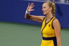 Kvitová za hodinu prolétla prvním kolem US Open a čeká ji české derby, Muchová končí