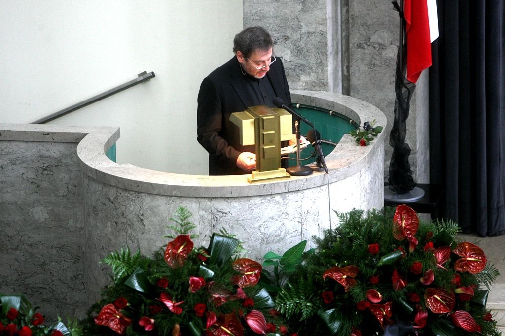Pohřeb Valtra Komárka