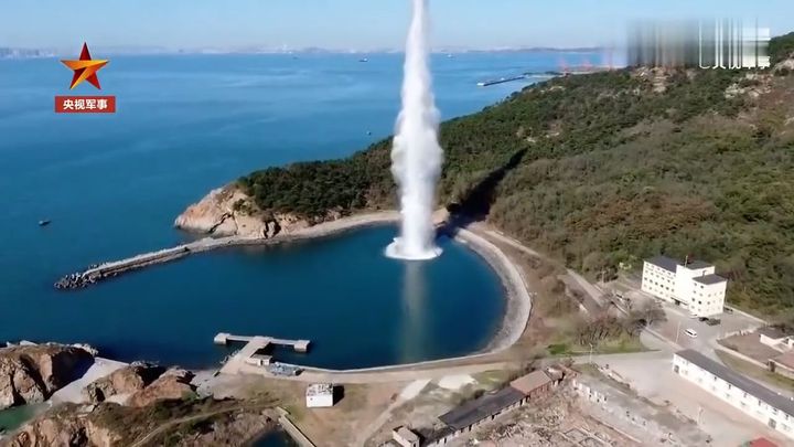 Čína chystá útoky pod hladinou. Testuje tajné ničení amerických přístavů; Zdroj foto: Youtube/P.R.C.Forces