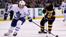 NHL, Boston-Toronto: Brad Marchand (63) - Roman Polák