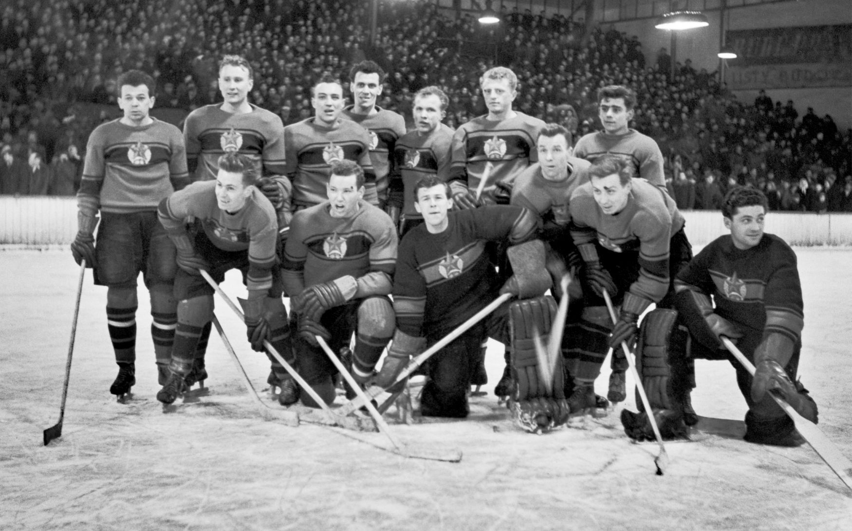 Hokejový tým Rudá hvězda Brno v roce 1955