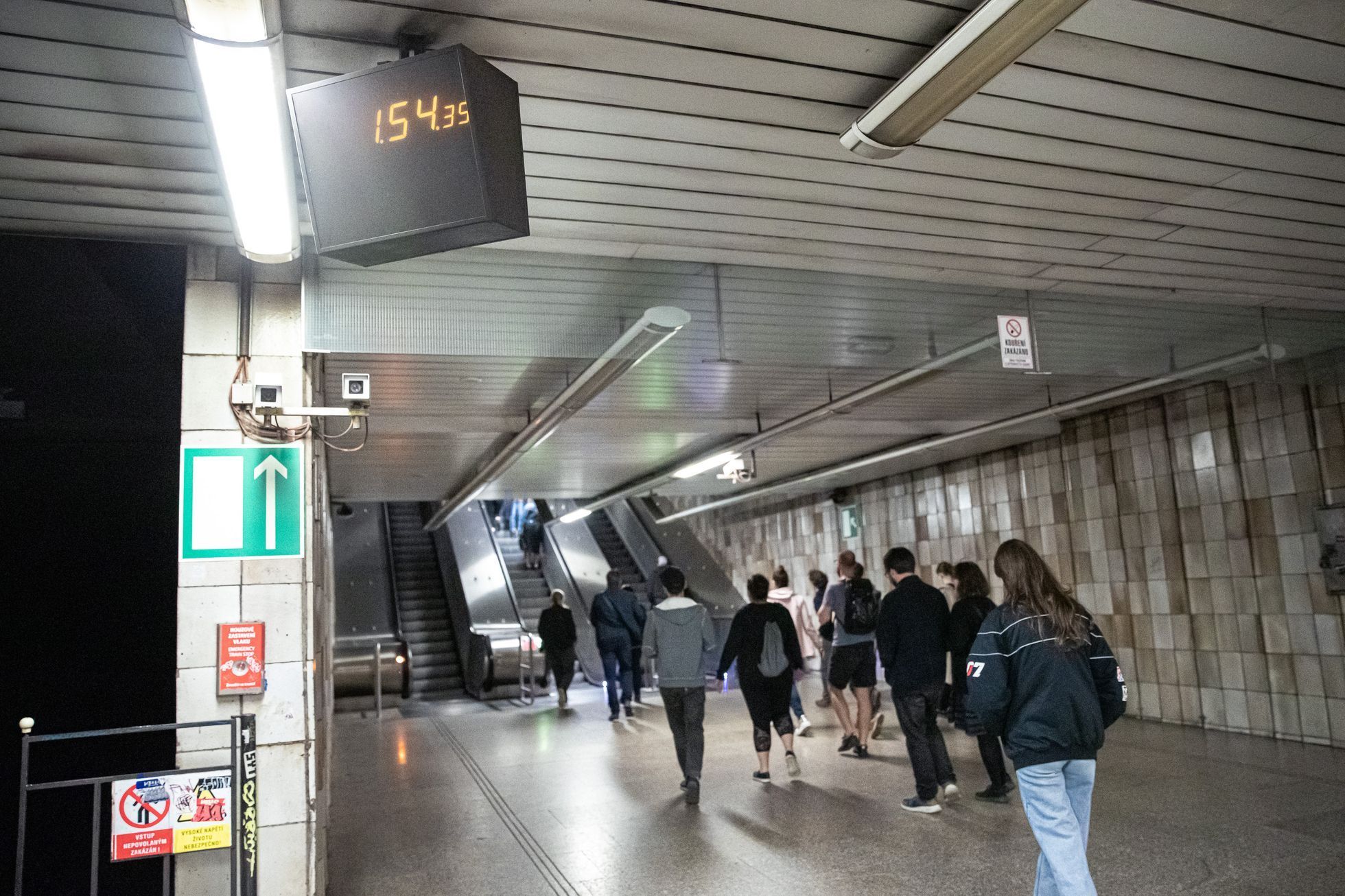 Půlnoční divadelní představení v pražském metru o jeho vzniku, festival příští vlna/next wave, soubor Krutý krtek