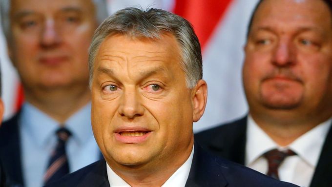 Viktor Orbán komentuje výsledky referenda o kvótách. Ani megalomanská kampaň nepřinesla potřebnou nadpoloviční účast voličů.
