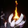 Tenistka Naomi Ósakaová zapaluje olympijský oheň na hrách v Tokiu 2020