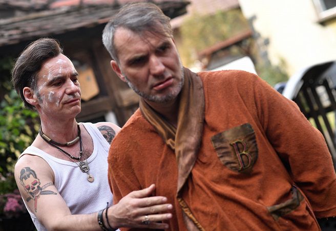 Ondřej Trojan a Jiří Macháček ve filmu Bourák.