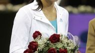 Ana Ivanovičová dostala od pořadatelů madridského Turnaje mistryň kytici. 6. listopadu totiž oslavila své dvacáté narozeniny