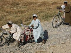 Afghánský venkov - tady je Tureček jako doma